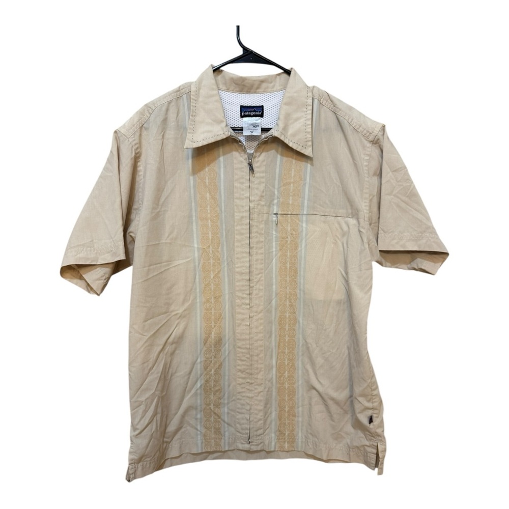 Patagonia size M Tan Short Sleeve Button-Up Shirt